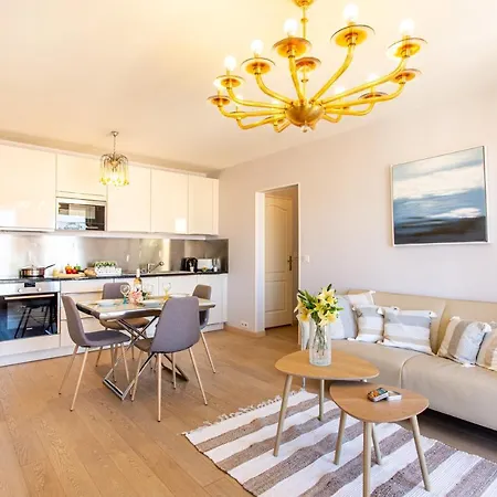 Providence - Elegant F3, Vue Incroyable, Balcon,ascenseur, Wifi * Nice