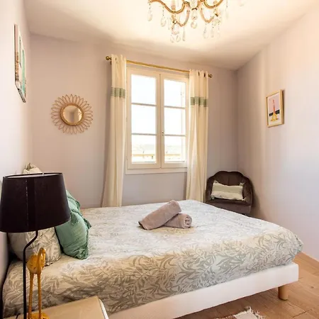 Apartment Providence - Elegant F3, Vue Incroyable, Balcon,ascenseur, Wifi