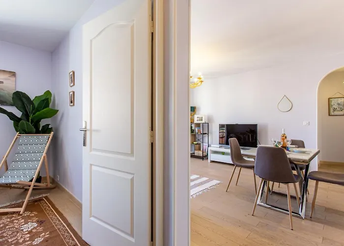 Providence - Elegant F3, Vue Incroyable, Balcon,ascenseur, Wifi