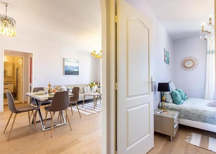 Appartement Providence - Elegant F3, Vue Incroyable, Balcon,ascenseur, Wifi *